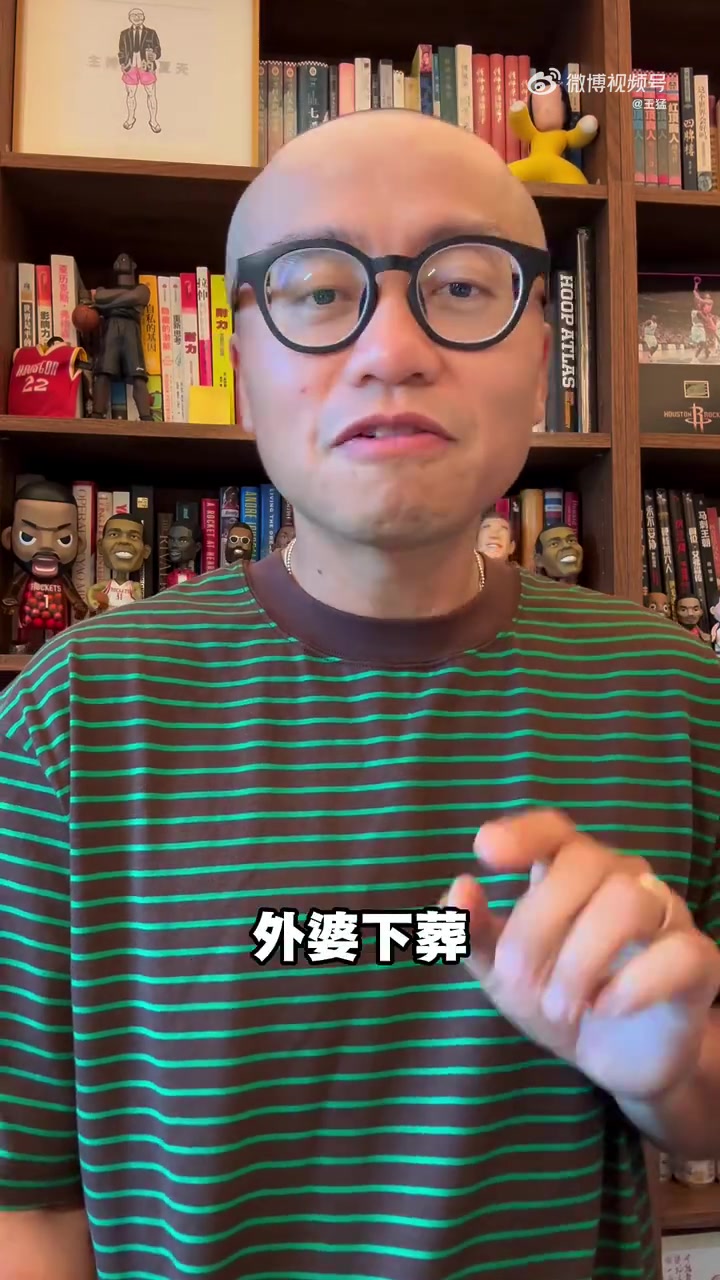 媒体人:詹姆斯比赛最有魅力的是传球 这让他能出色地领导球队