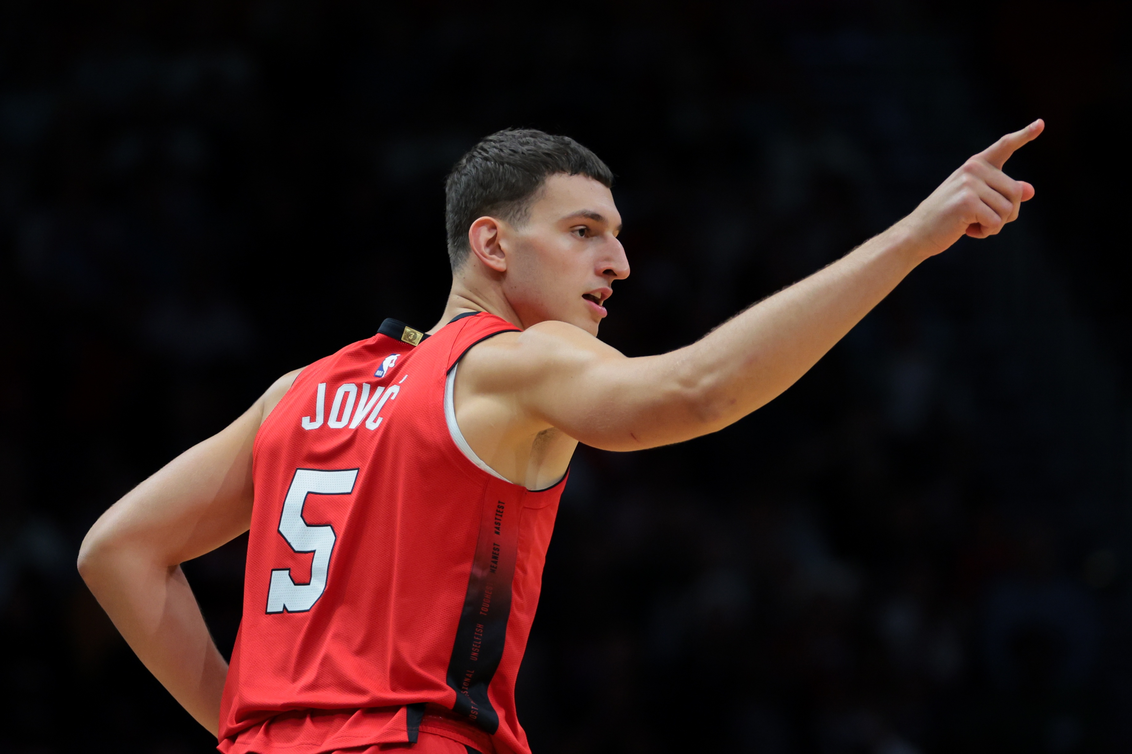 约维奇:热火首次训练尤尔特塞文打爆了我 我怀疑自己是否适合NBA