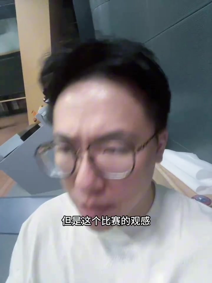 媒体人:范德彪在努力练习自己的投射 艾顿首秀没人给他喂饼
