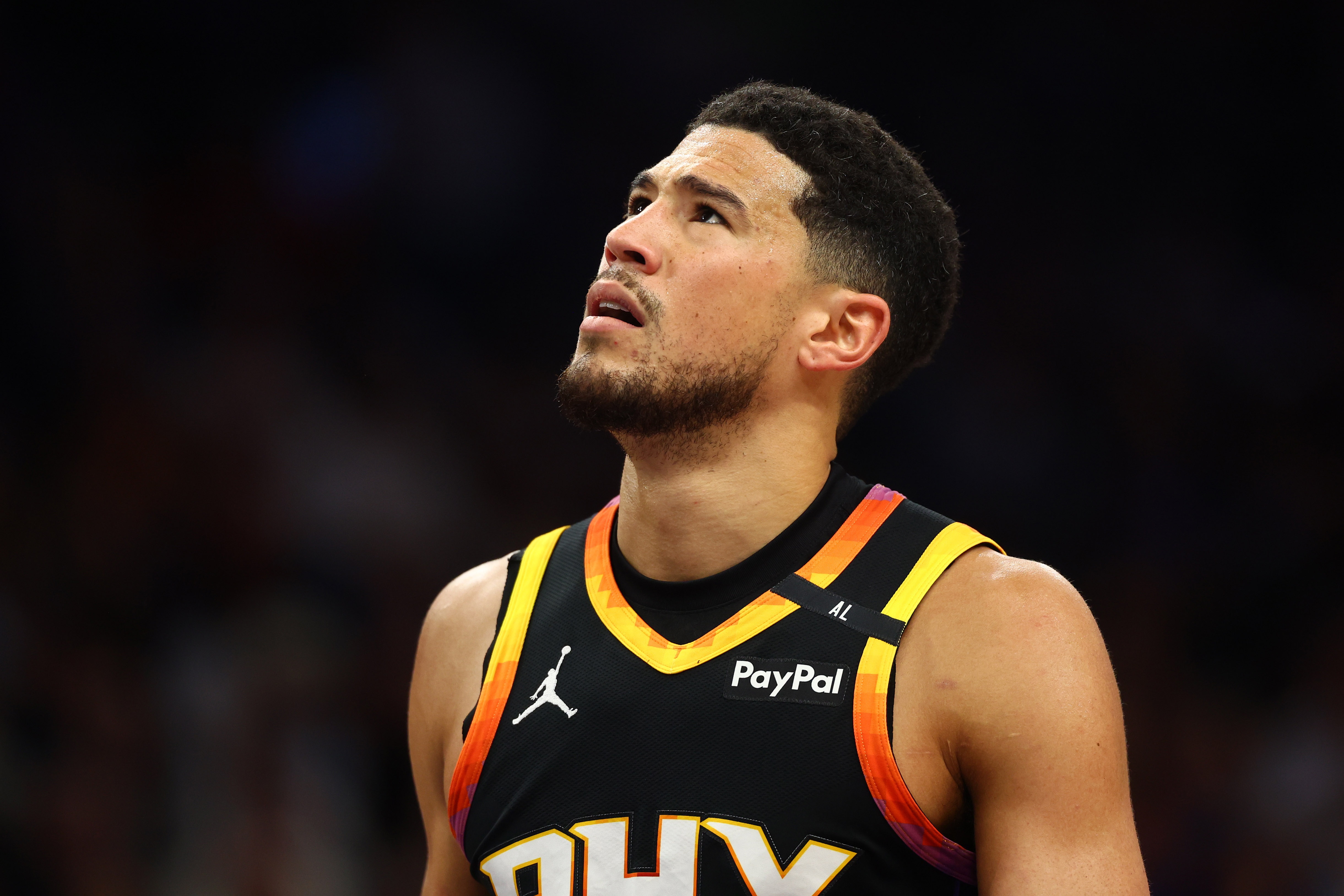 参加NBA中国赛的意义?布克:篮球无国界 中国有庞大的球迷基础